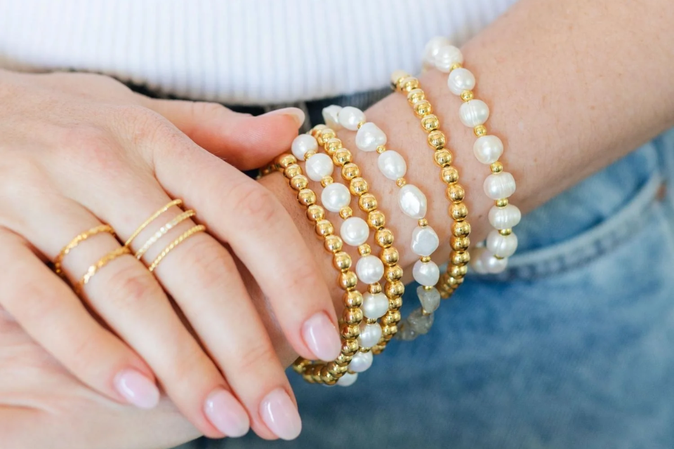 https://lovextop.com/trendy-beaded-bracelets-in-westlake-village/