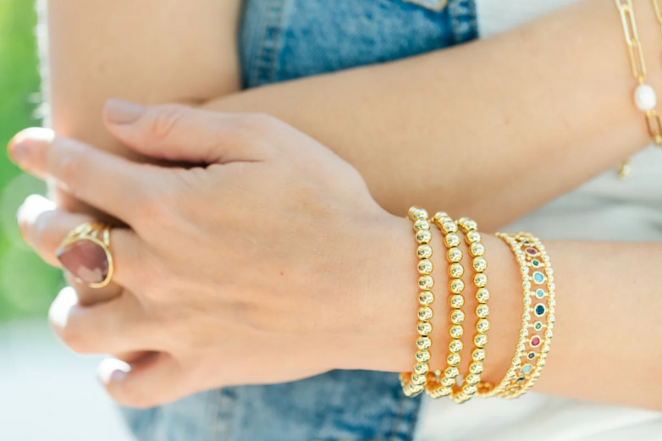 https://lovextop.com/trendy-beaded-bracelets-in-westlake-village/