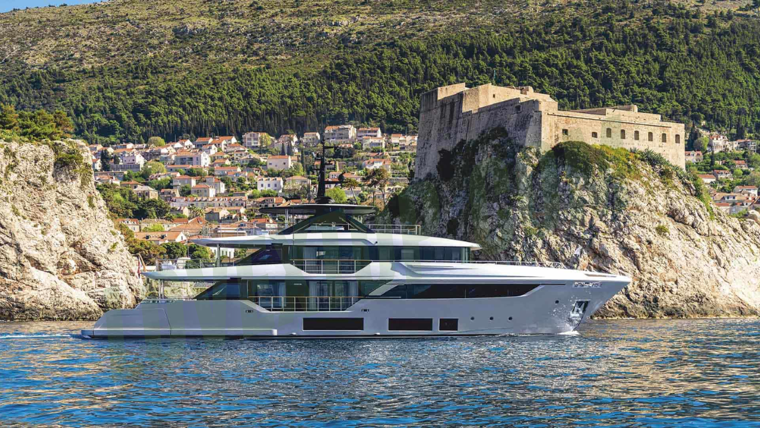 Custom Line Navetta 48